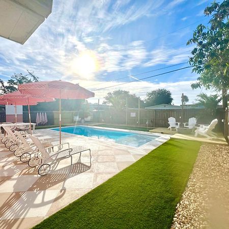 Luxury Villa 3 Blocks From The Beach With A Pool, Fire Pit And Outdoor Oasis Cap Carnaveral Extérieur photo
