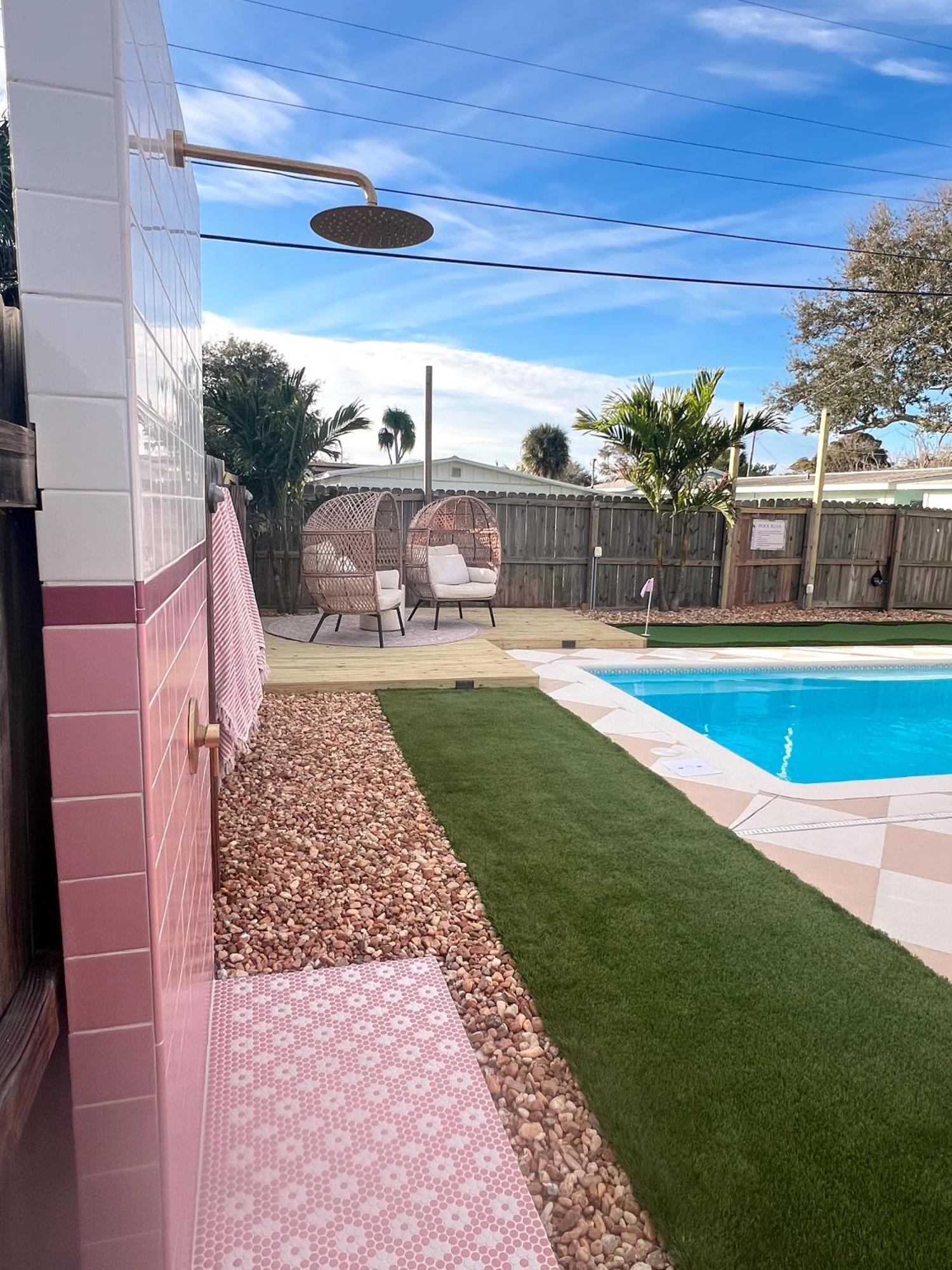 Luxury Villa 3 Blocks From The Beach With A Pool, Fire Pit And Outdoor Oasis Cap Carnaveral Extérieur photo